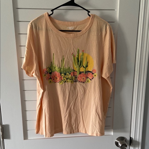 Old Navy Tops - Old Navy Tshirt Size XL